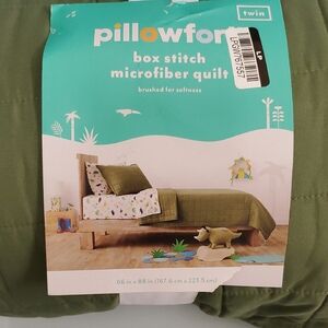 Pillowfort Olive Box Stitch Quilt